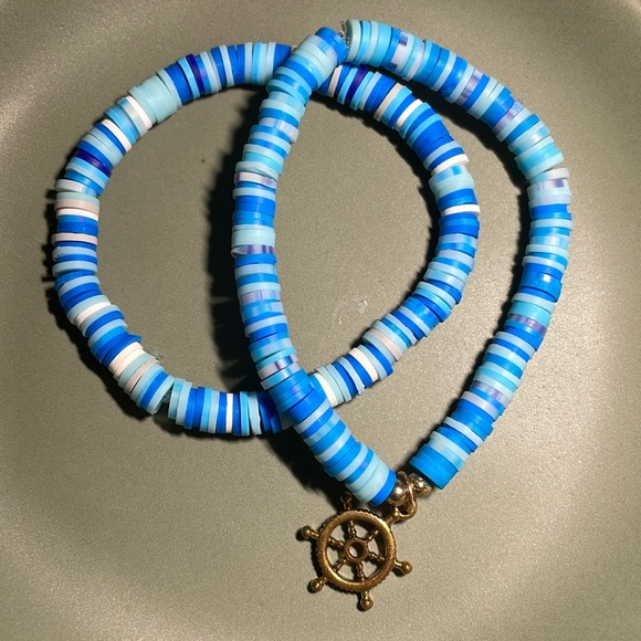 2 handmade bracelets - Picture 1 of 3